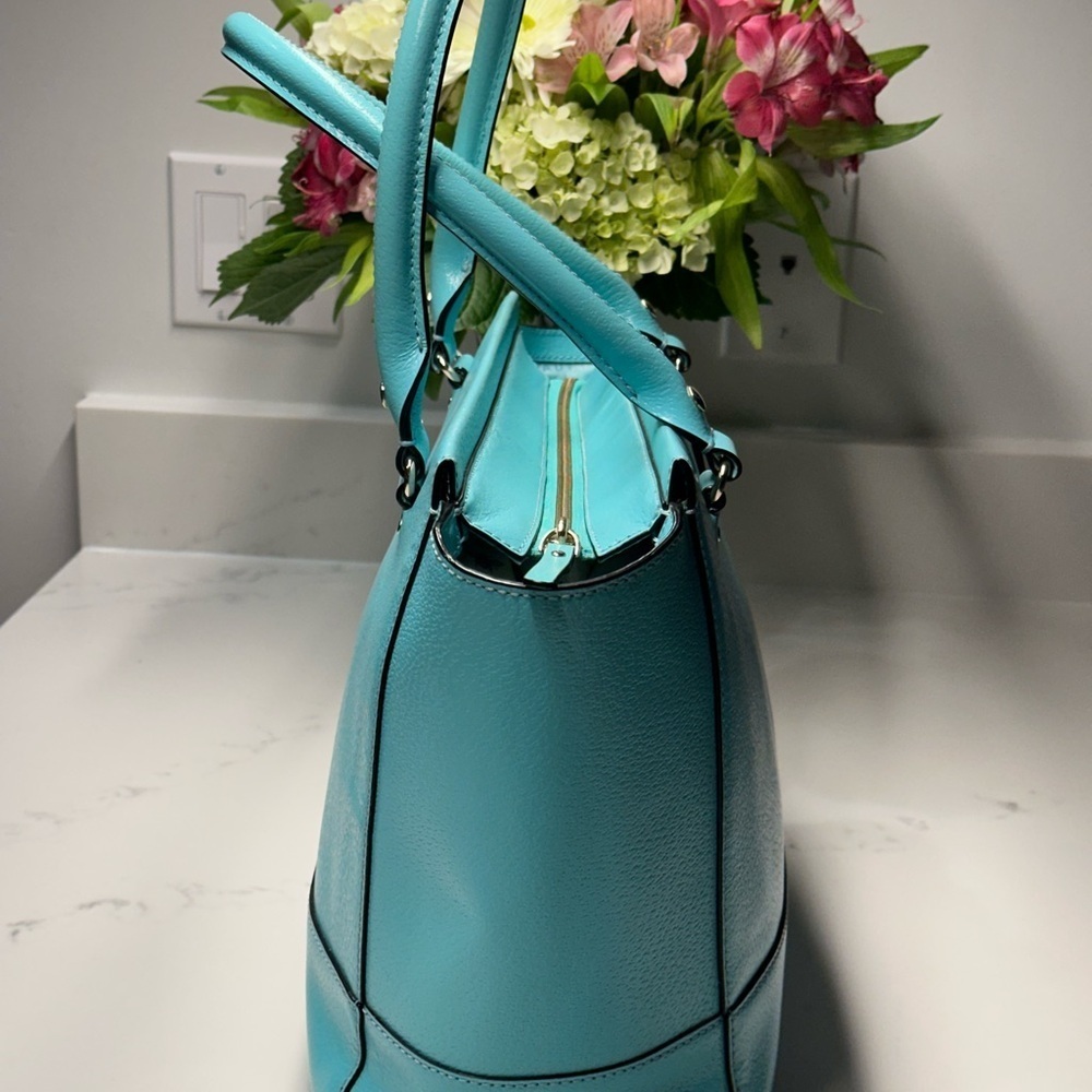 Kate Spade Wellsley Fresh Air Blue Leather Tote Bag EUC - Picture 3 of 12